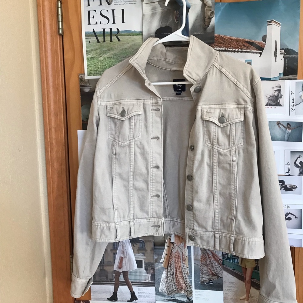 GAP cream denim jacket